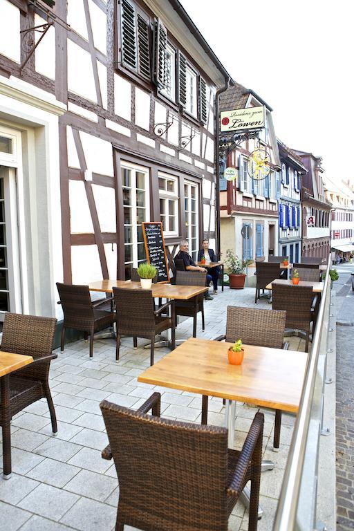 Hotel Zum Lowen Лар Экстерьер фото